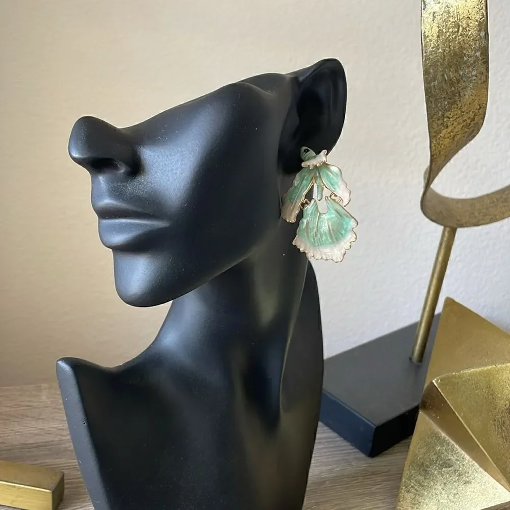 Bohemian green fish earrings N224